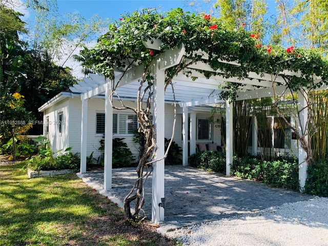 4218 Braganza Ave 4218, Miami, FL 33133