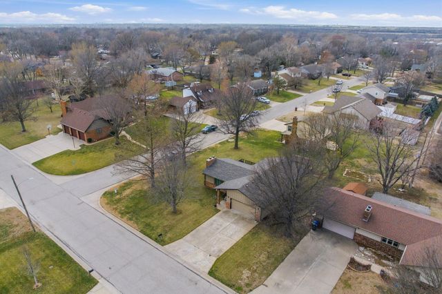 2203 Hazlett St, El Dorado, KS 67042