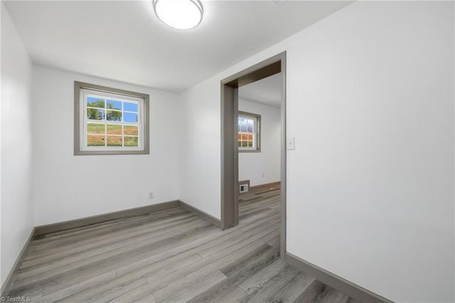 954-1 Parsonsville Road, Purlear, NC 28665