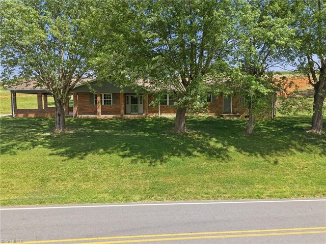 954-1 Parsonsville Road, Purlear, NC 28665