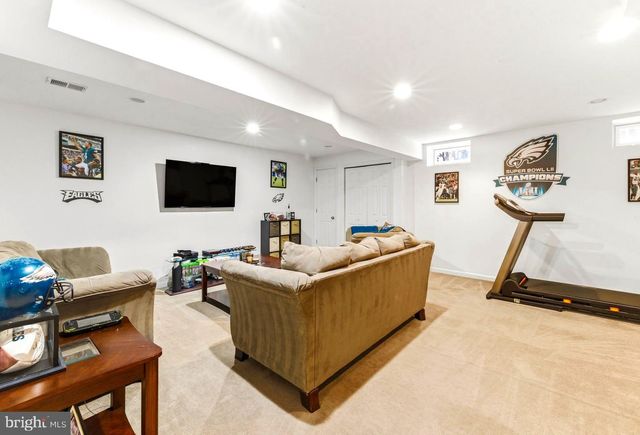 105 OAKRIDGE, Mount Royal, NJ 08061