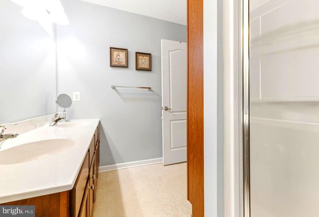 105 OAKRIDGE, Mount Royal, NJ 08061