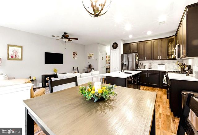 105 OAKRIDGE, Mount Royal, NJ 08061