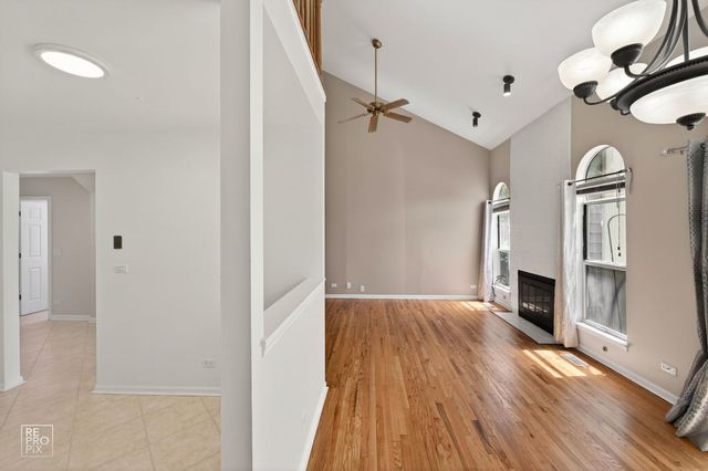 1008 Rockport Drive 1008, Carol Stream, IL 60188