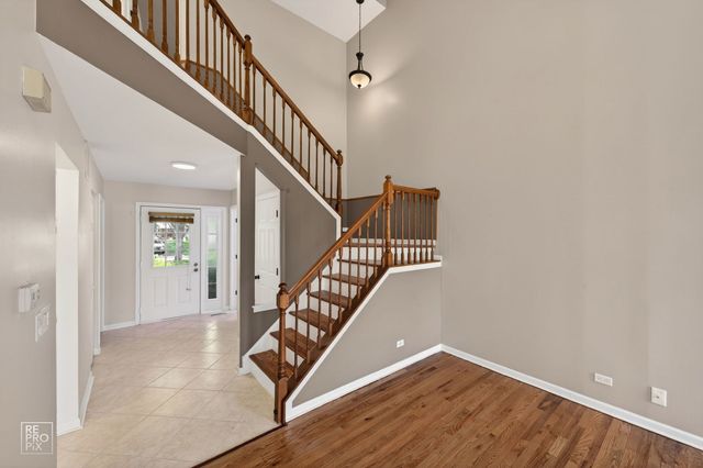 1008 Rockport Drive 1008, Carol Stream, IL 60188