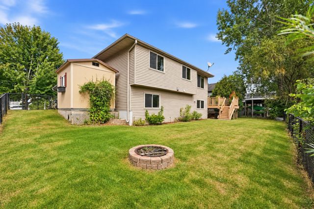 6181 152nd Street N, Hugo, MN 55038