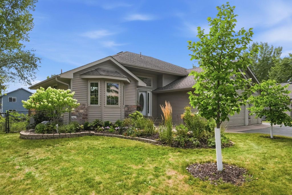 6181 152nd Street N, Hugo, MN 55038 — exterior