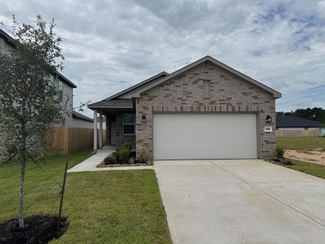 124 Rising Cedar Lane, Hockley, TX 77447