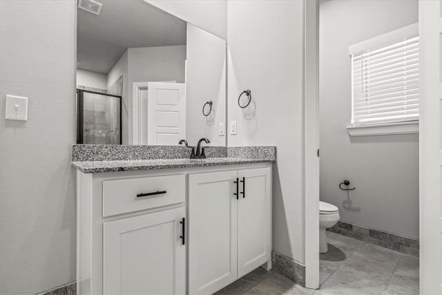 1050 Sunshine Court, Centerton, AR 72719