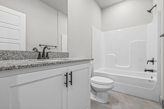 1050 Sunshine Court, Centerton, AR 72719