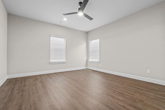 1050 Sunshine Court, Centerton, AR 72719