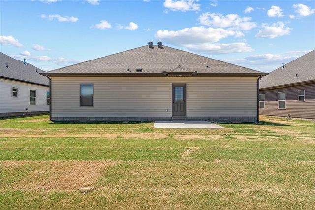 1050 Sunshine Court, Centerton, AR 72719