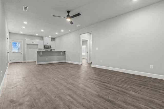 1050 Sunshine Court, Centerton, AR 72719
