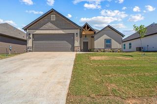 1050 Sunshine Court, Centerton, AR 72719