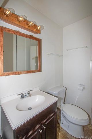 976 Olive Avenue, Vista, CA 92083