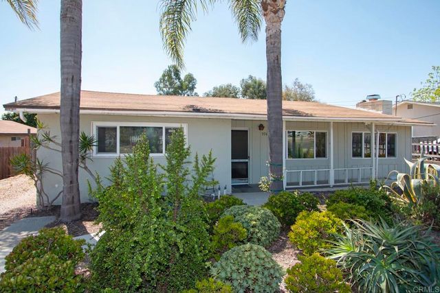 976 Olive Avenue, Vista, CA 92083