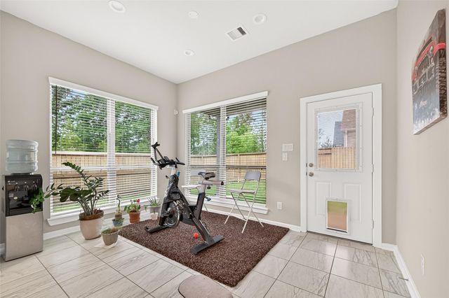 305 Rise Lane, Montgomery, TX 77316