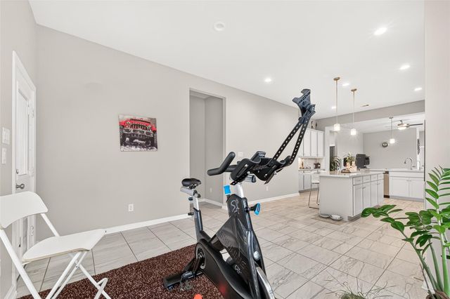 305 Rise Lane, Montgomery, TX 77316