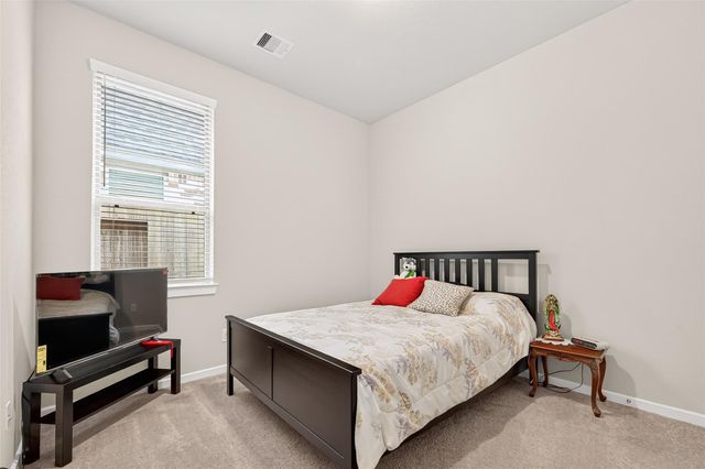 305 Rise Lane, Montgomery, TX 77316
