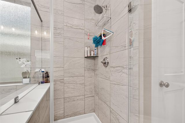 305 Rise Lane, Montgomery, TX 77316