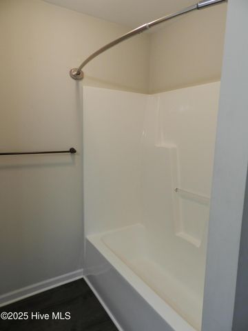 305 Roosevelt Road, Jacksonville, NC 28540