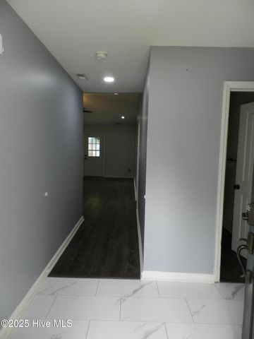 305 Roosevelt Road, Jacksonville, NC 28540