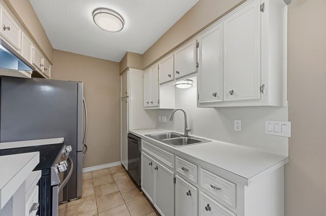 5604 Woodrow Ave 15, Austin, TX 78756