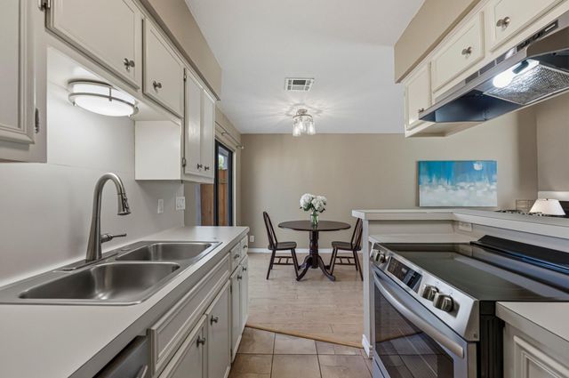 5604 Woodrow Ave 15, Austin, TX 78756