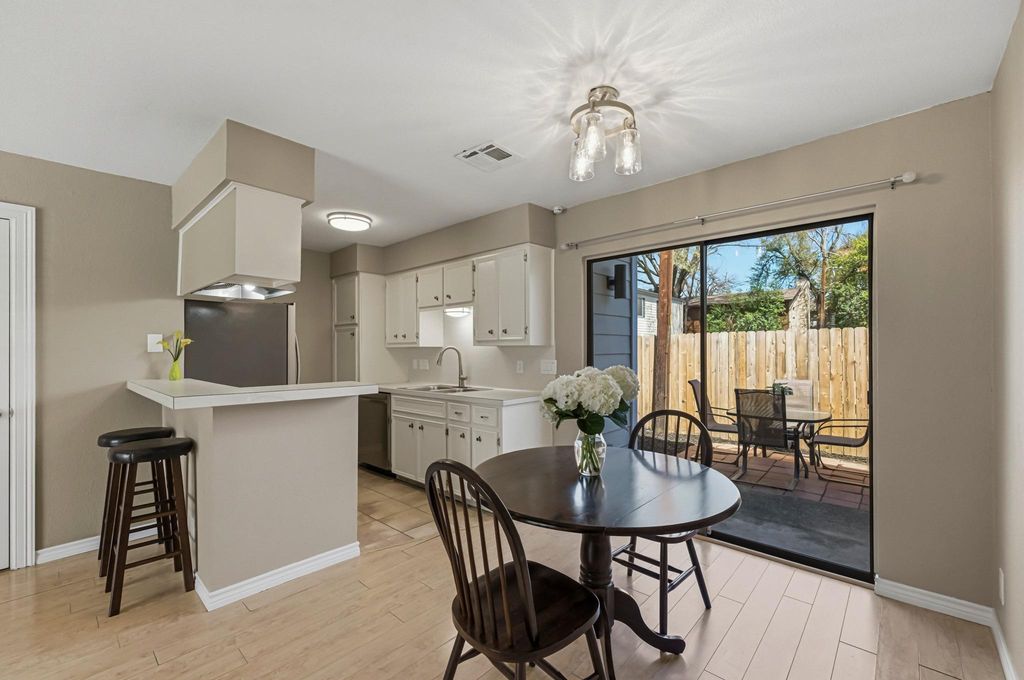 5604 Woodrow Ave 15, Austin, TX 78756