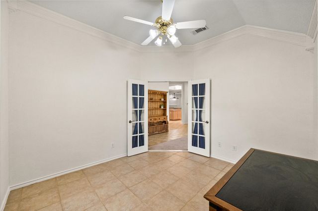 8 Losana Court, Mansfield, TX 76063