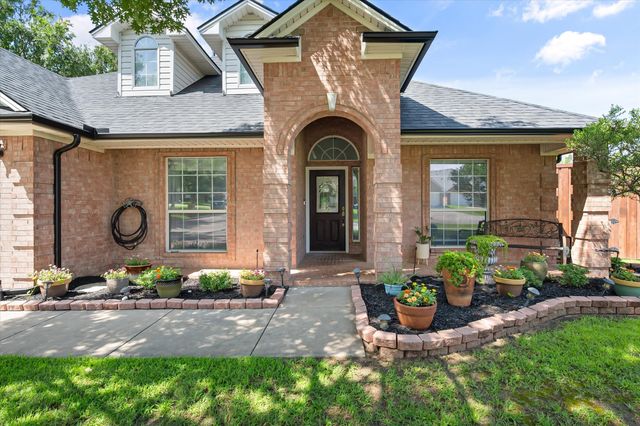 8 Losana Court, Mansfield, TX 76063