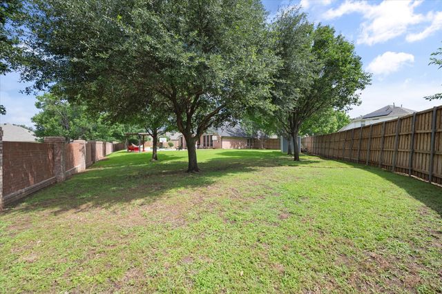 8 Losana Court, Mansfield, TX 76063