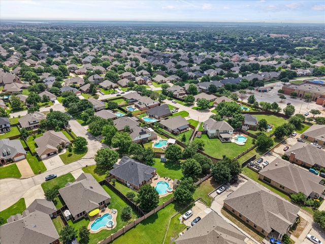 8 Losana Court, Mansfield, TX 76063
