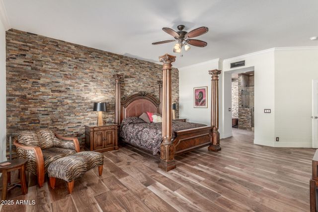 5452 W WEST WIND Drive, Glendale, AZ 85310