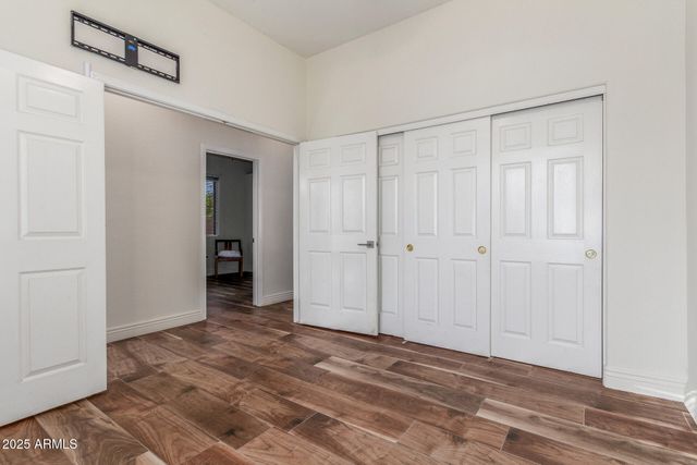 5452 W WEST WIND Drive, Glendale, AZ 85310