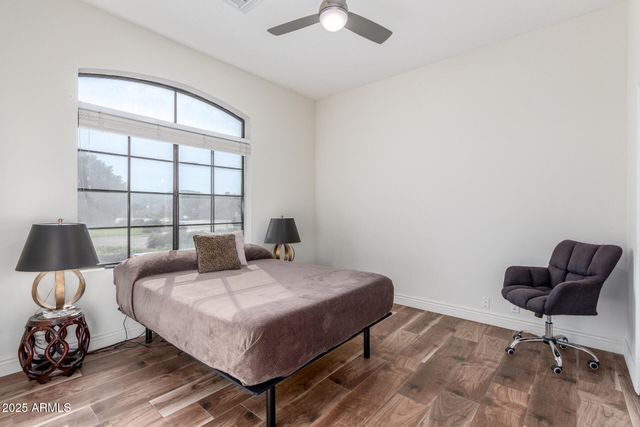 5452 W WEST WIND Drive, Glendale, AZ 85310