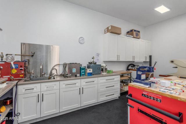 5452 W WEST WIND Drive, Glendale, AZ 85310