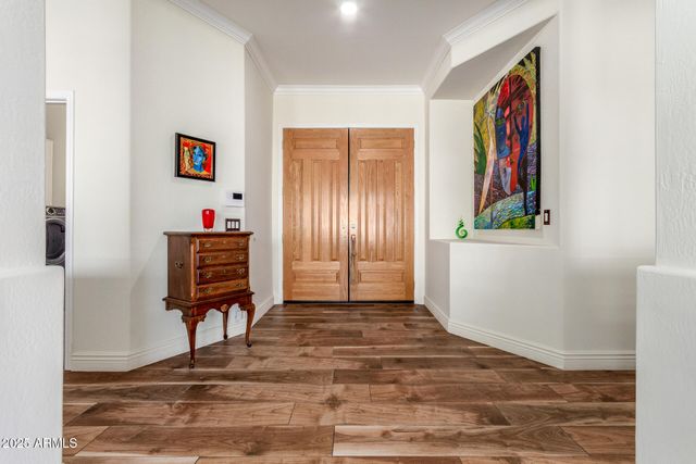 5452 W WEST WIND Drive, Glendale, AZ 85310