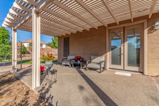 5452 W WEST WIND Drive, Glendale, AZ 85310