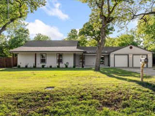 2705 Haley Avenue, Haltom City, TX 76117