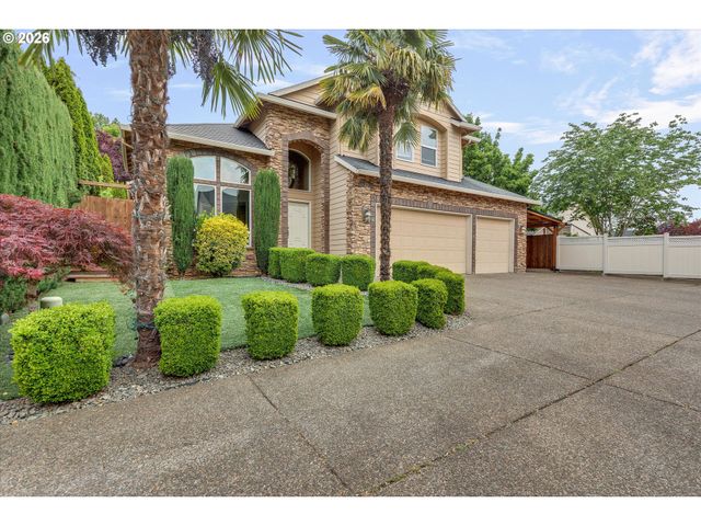 13048 Se ALMOND Ln, Clackamas, OR 97015