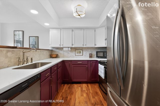 4002 Norfolk Court 21, Lansing, MI 48910