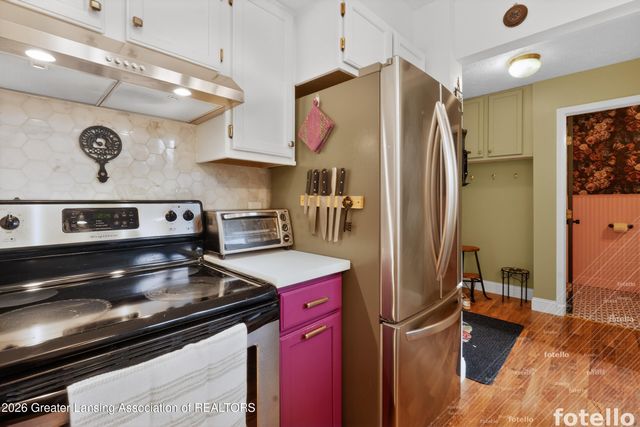 4002 Norfolk Court 21, Lansing, MI 48910