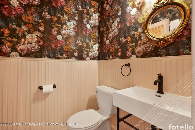 4002 Norfolk Court 21, Lansing, MI 48910