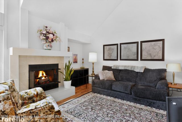 4002 Norfolk Court 21, Lansing, MI 48910