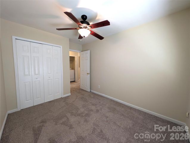 4283 Glenlea Commons Drive, Charlotte, NC 28216