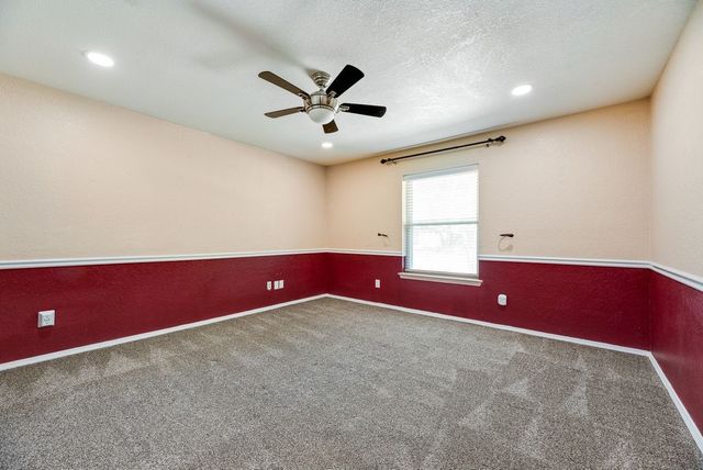 1019 Loch Lomond Drive, Arlington, TX 76012