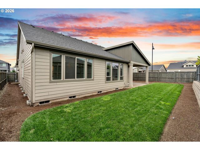 8011 Se REDDINGTON St, Hillsboro, OR 97123