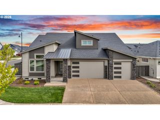 8011 Se REDDINGTON St, Hillsboro, OR 97123