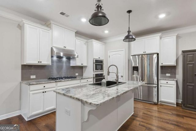 605 Greenbow Lane, Holly Springs, GA 30115